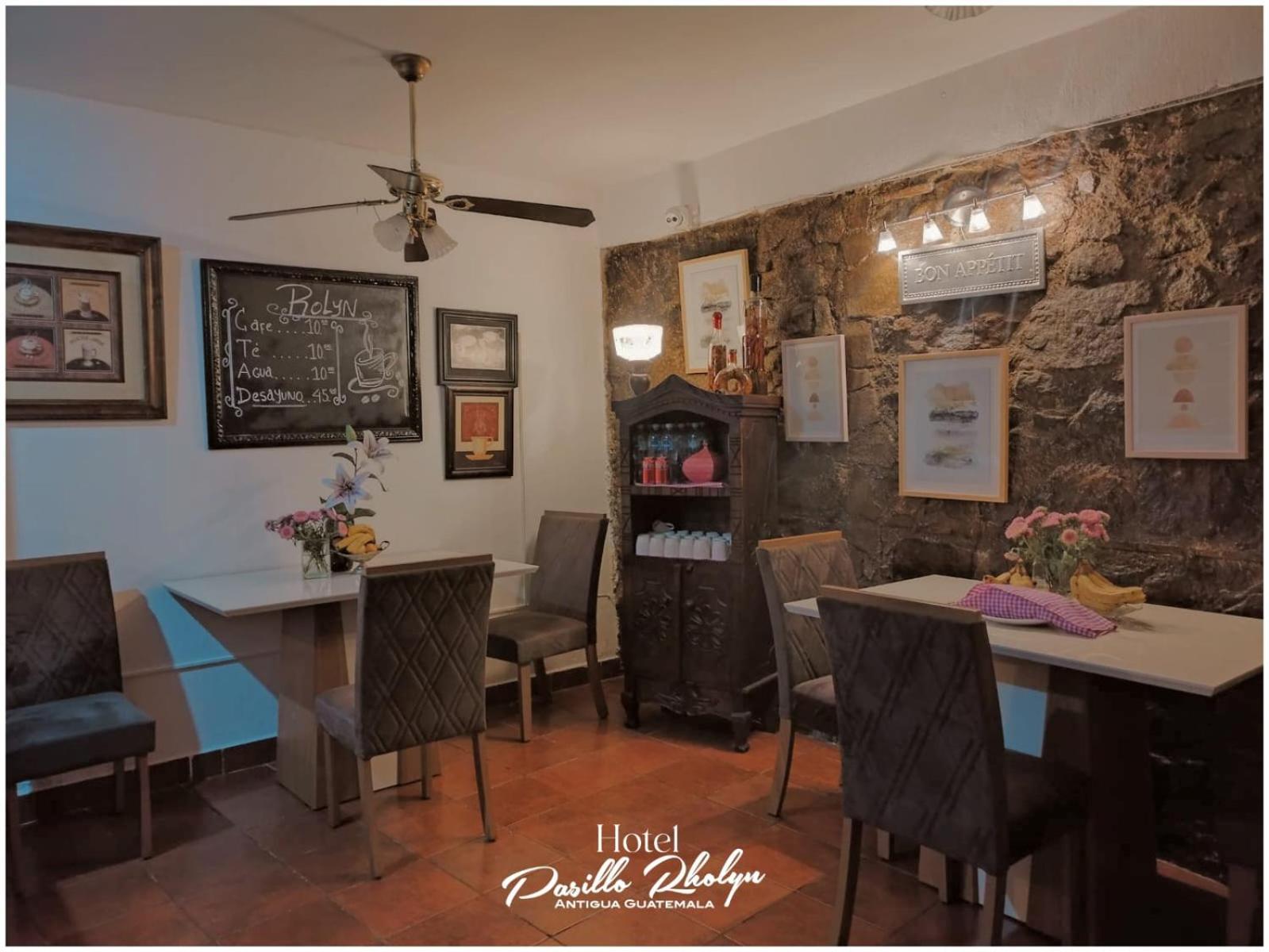 Hotel Rholyn Pura Vida !! Antigua Екстериор снимка