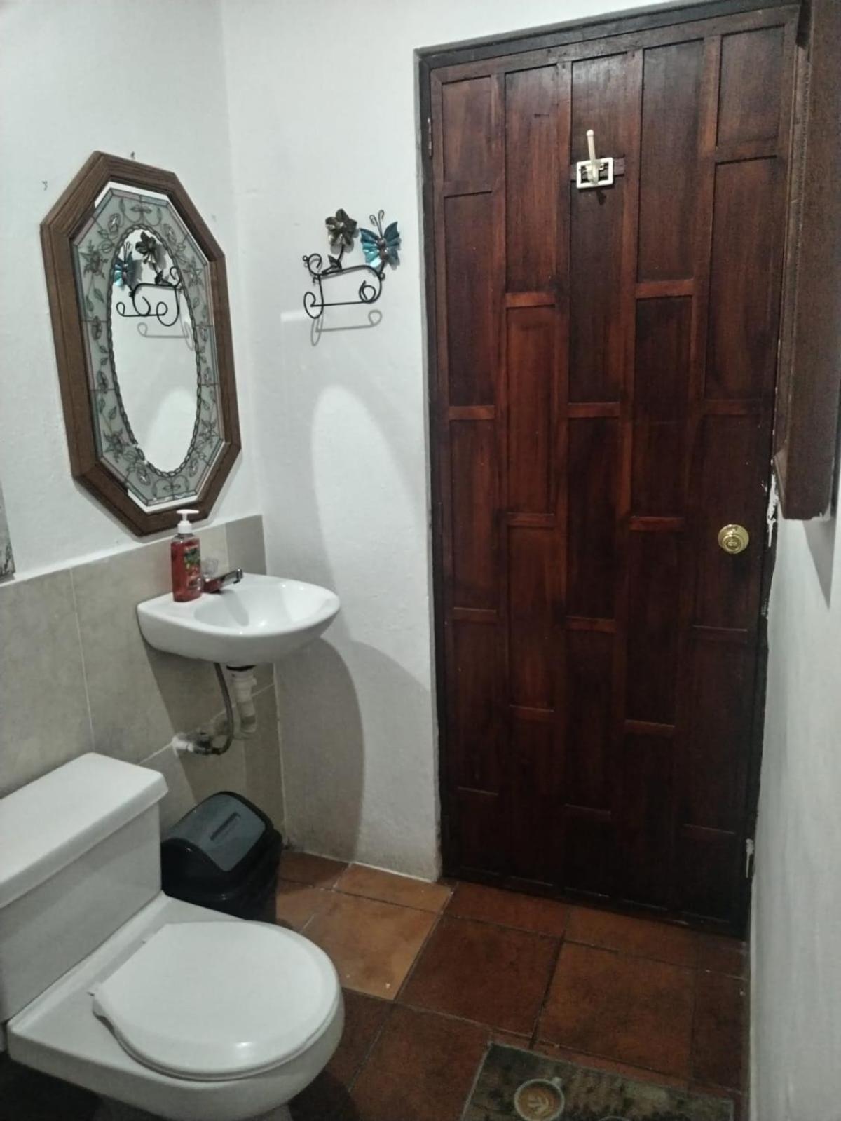 Hotel Rholyn Pura Vida !! Antigua Екстериор снимка
