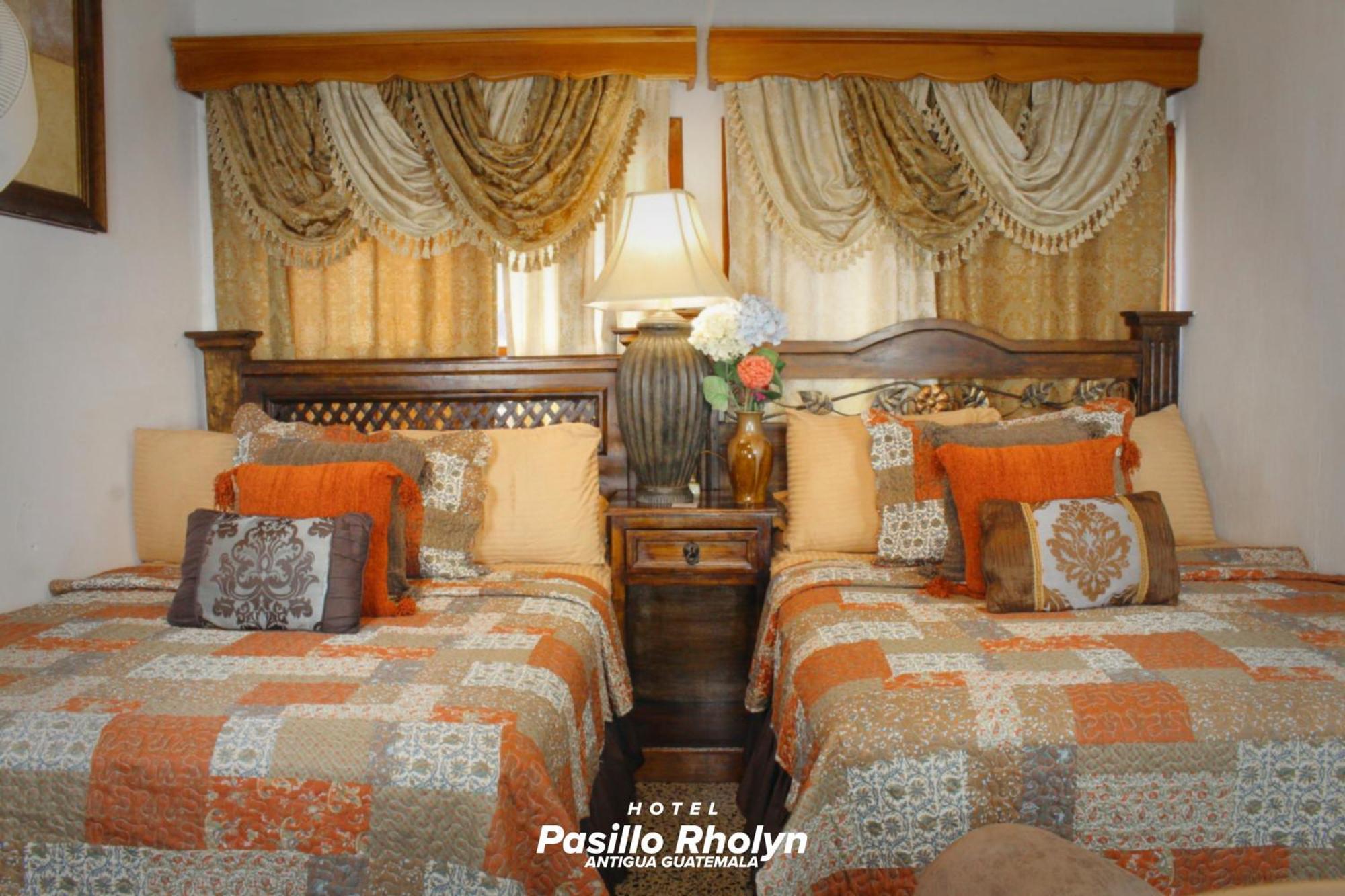 Hotel Rholyn Pura Vida !! Antigua Екстериор снимка